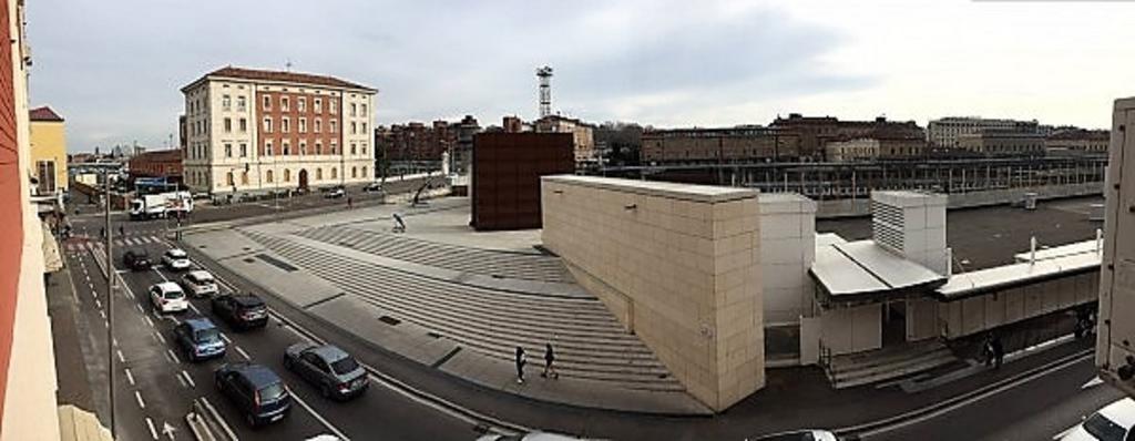 Farolfi Apartments Carracci Болонья Экстерьер фото